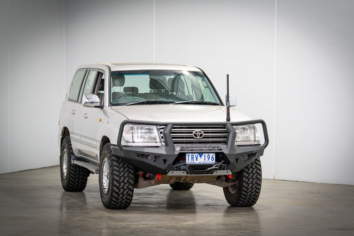 Toro bull bar to suit, Landcruiser 100 series 1998-2007