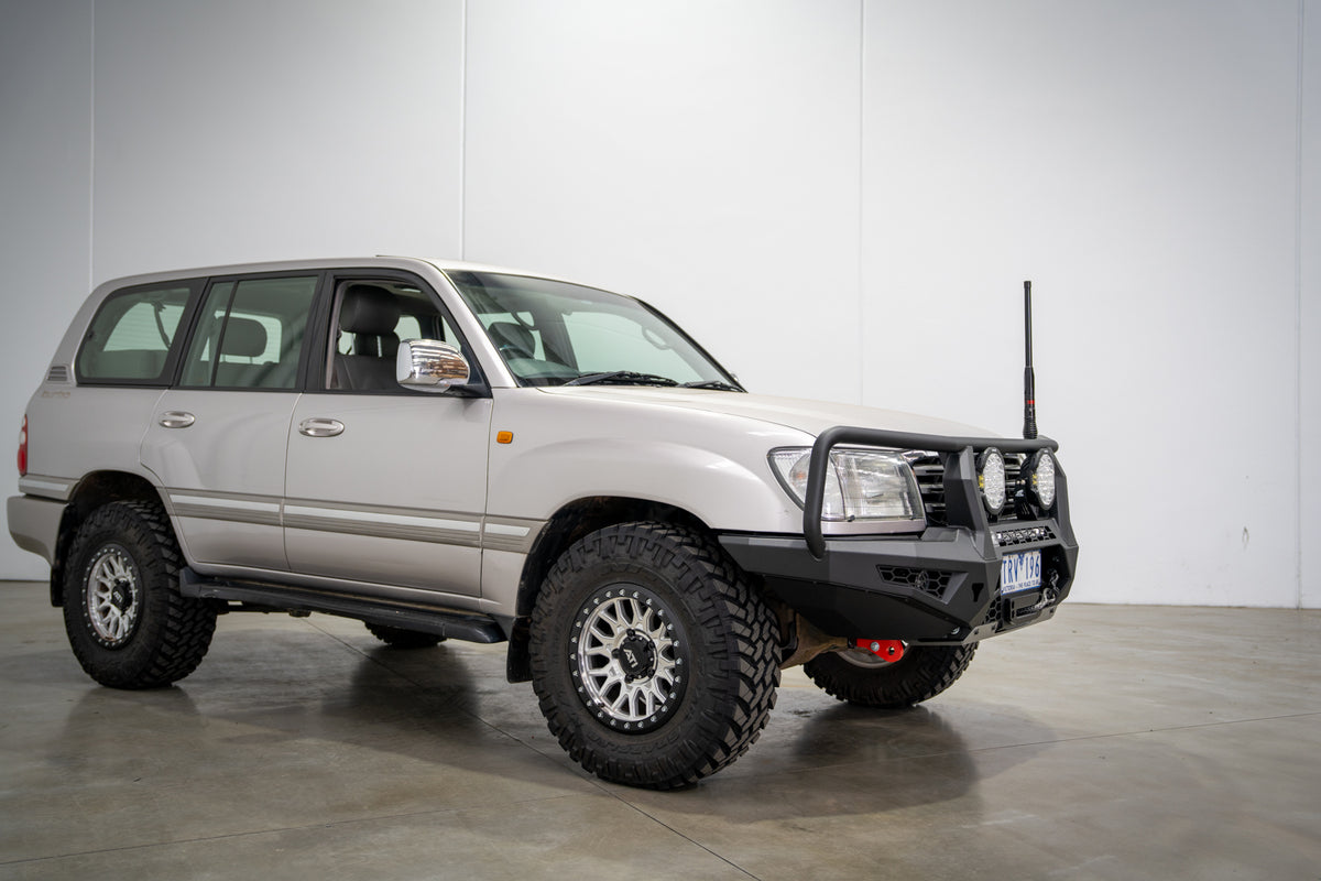 Toro bull bar to suit, Landcruiser 100 series 1998-2007