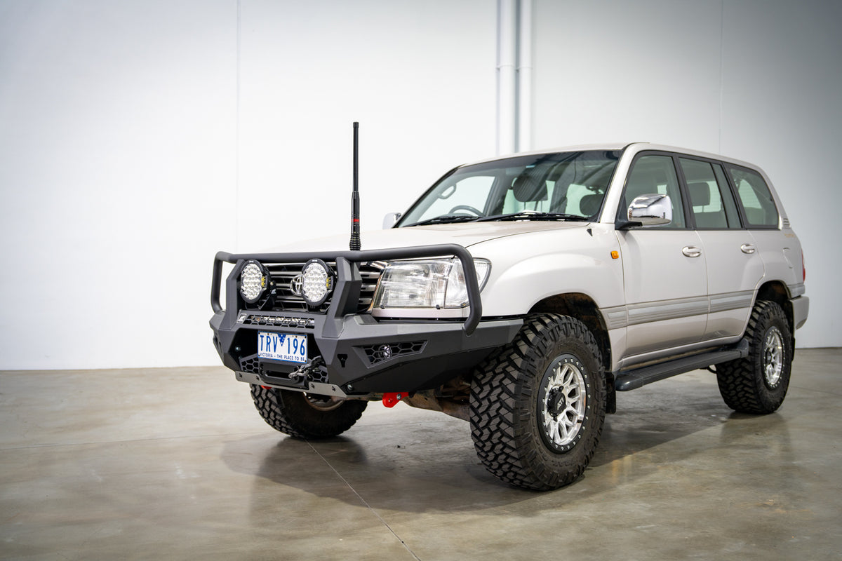 Toro bull bar to suit, Landcruiser 100 series 1998-2007