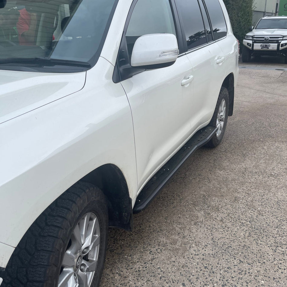 200 Series Toyota Landcruiser Revolution Rock Sliders