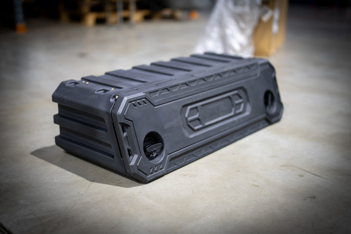 2 x storage box 92l
