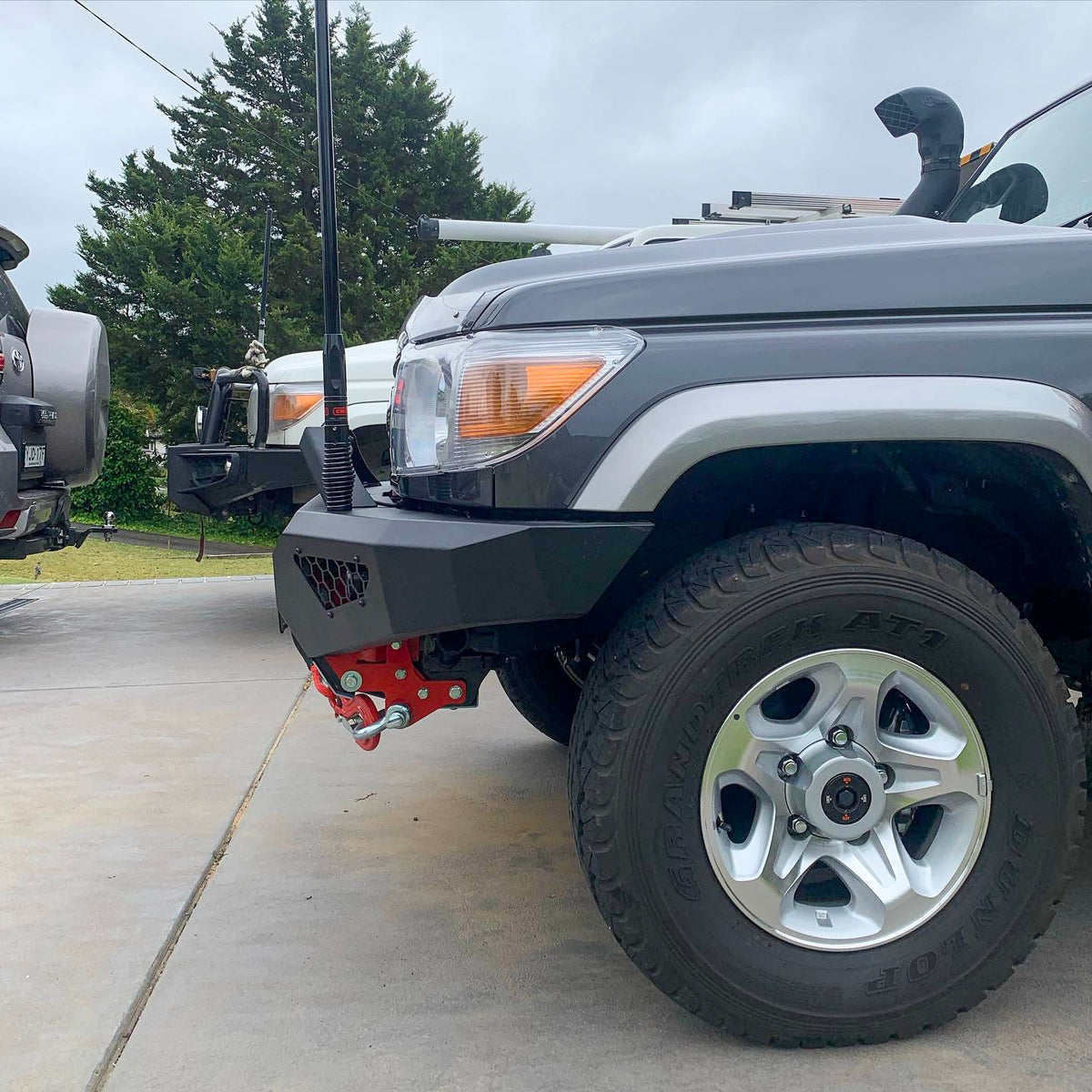 Predator Bull bar, Suitable for Single cab Toyota Land Cruiser 79 Series, 2017-2023
