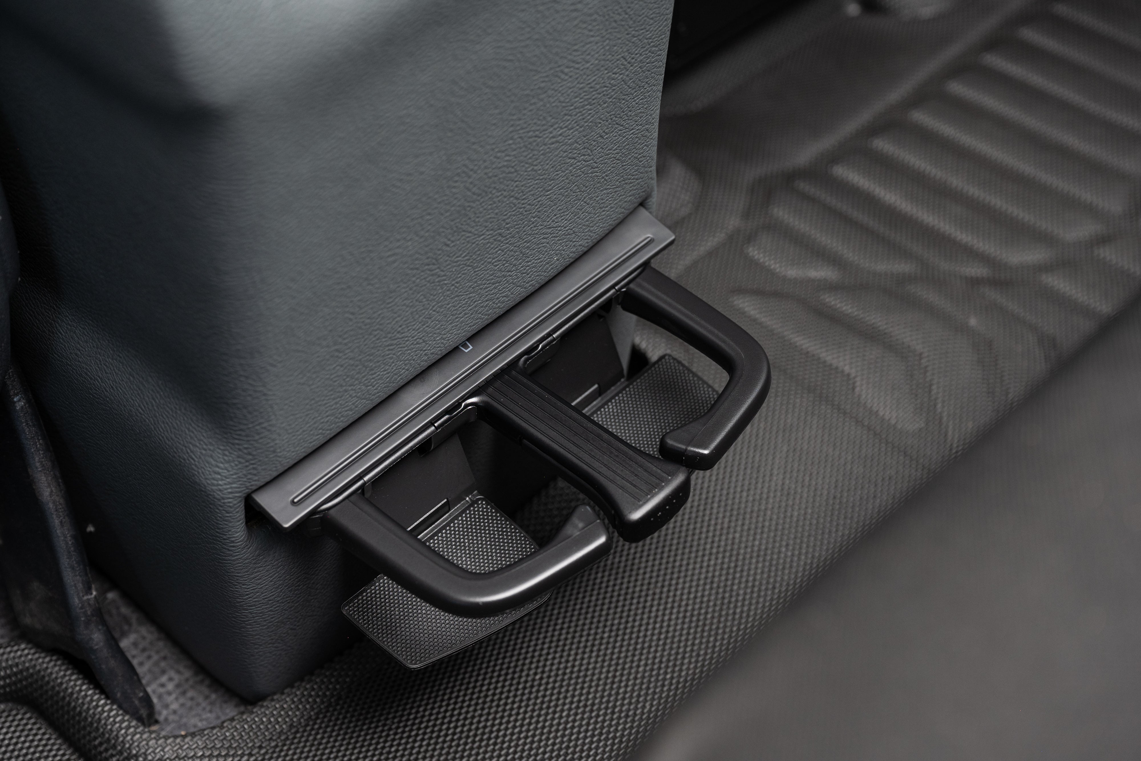 Full Length Centre Console (76 Wagon & 79 Dual Cab)