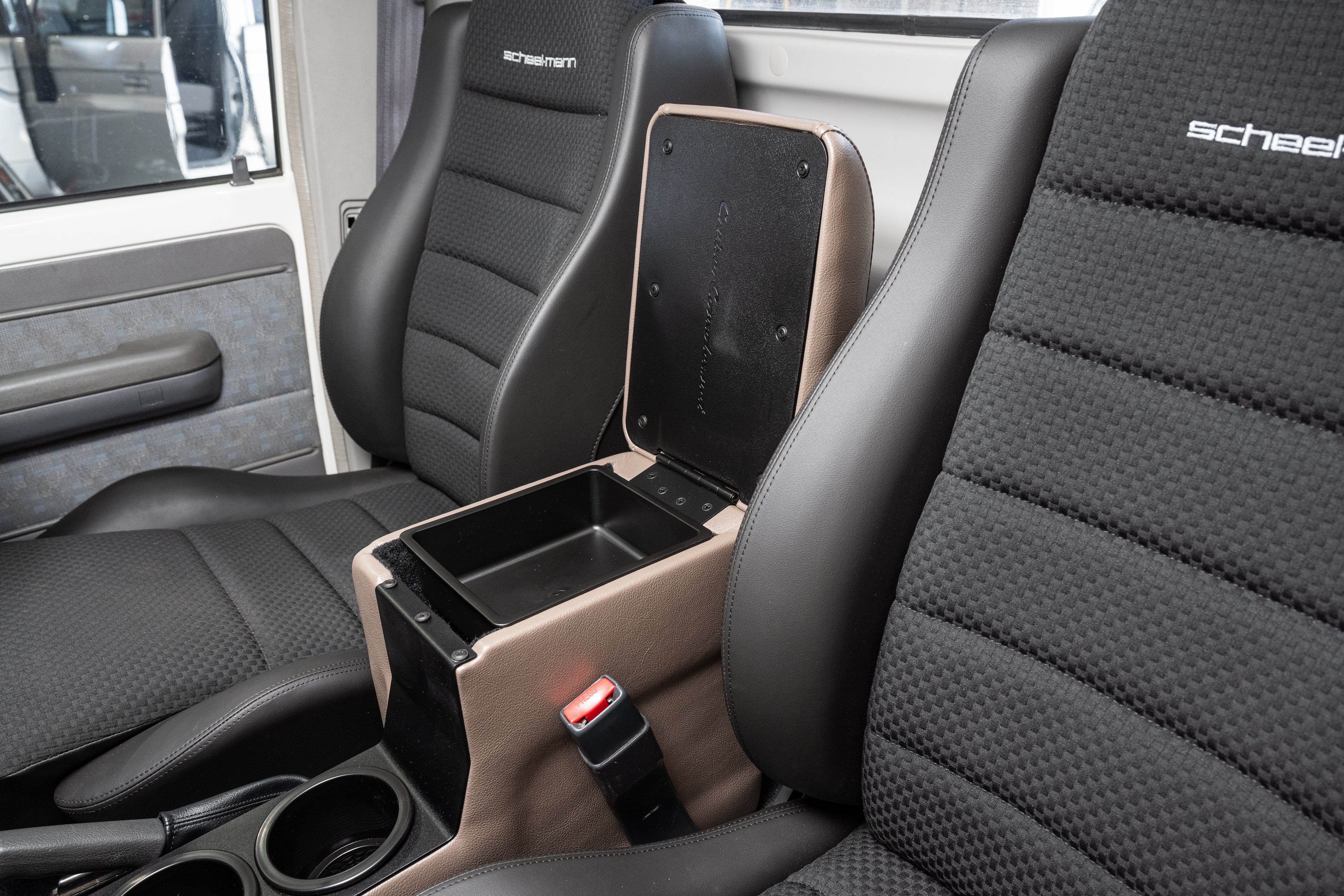 Full Length Centre Console (Old Steel Dash VDJ79 GXL Single Cab)
