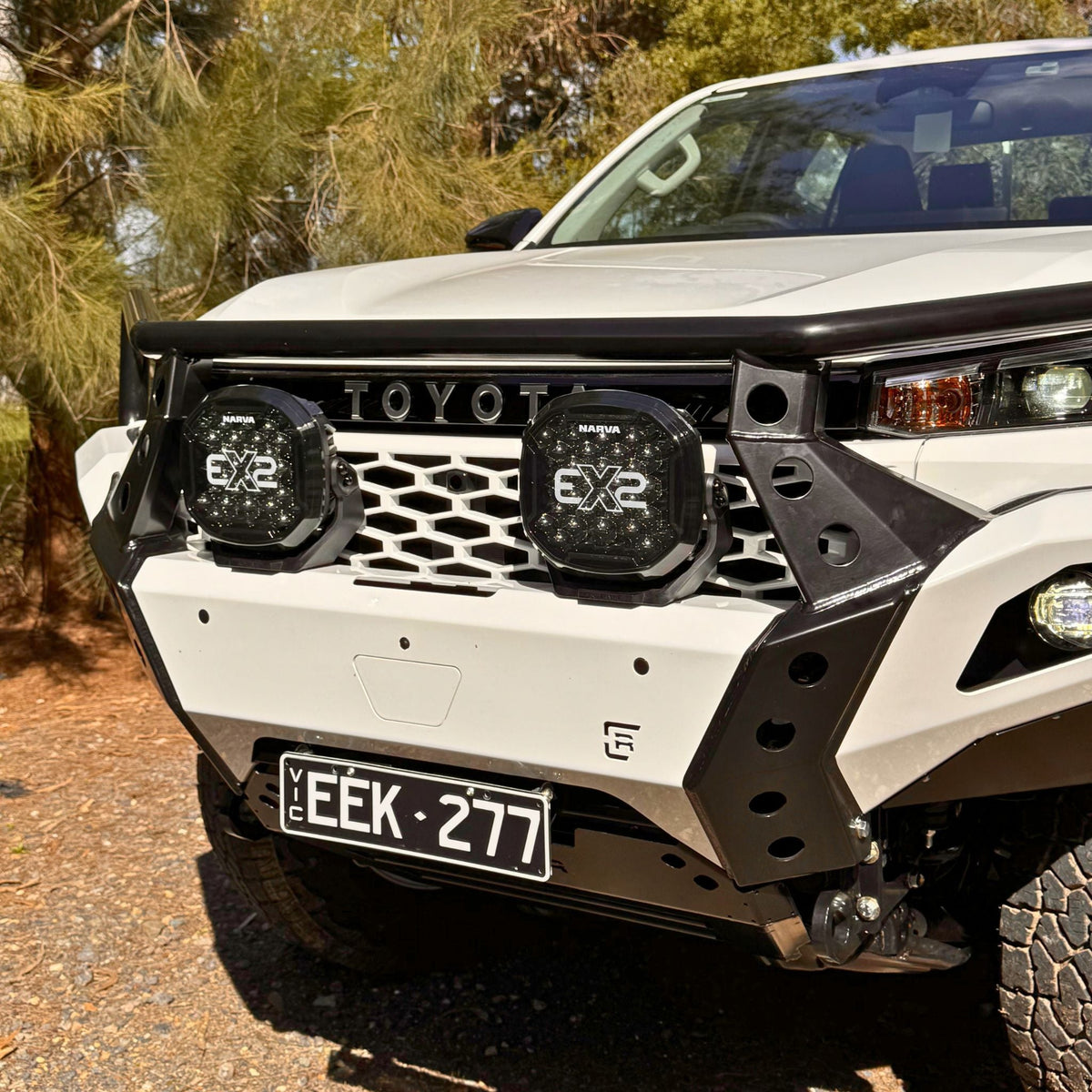 N90 Toyota Hilux 2026+ Hooped (Dallas) Bull Bar