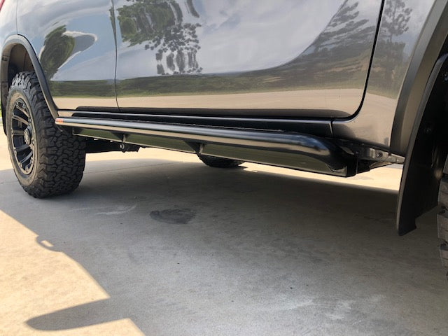 Toyota_Fortuner_Angled_Slider_Alloy_Step_0196