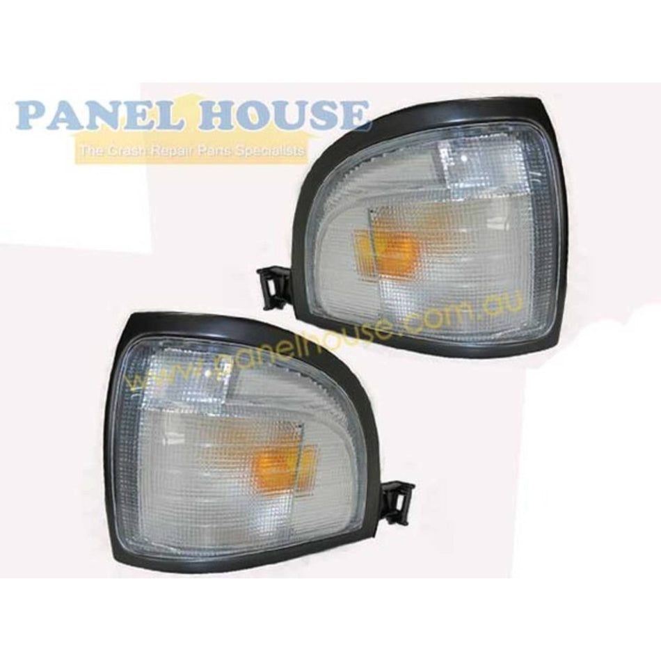 Indicator Light PAIR Front Corner Fits Toyota TownAce Van 92-96