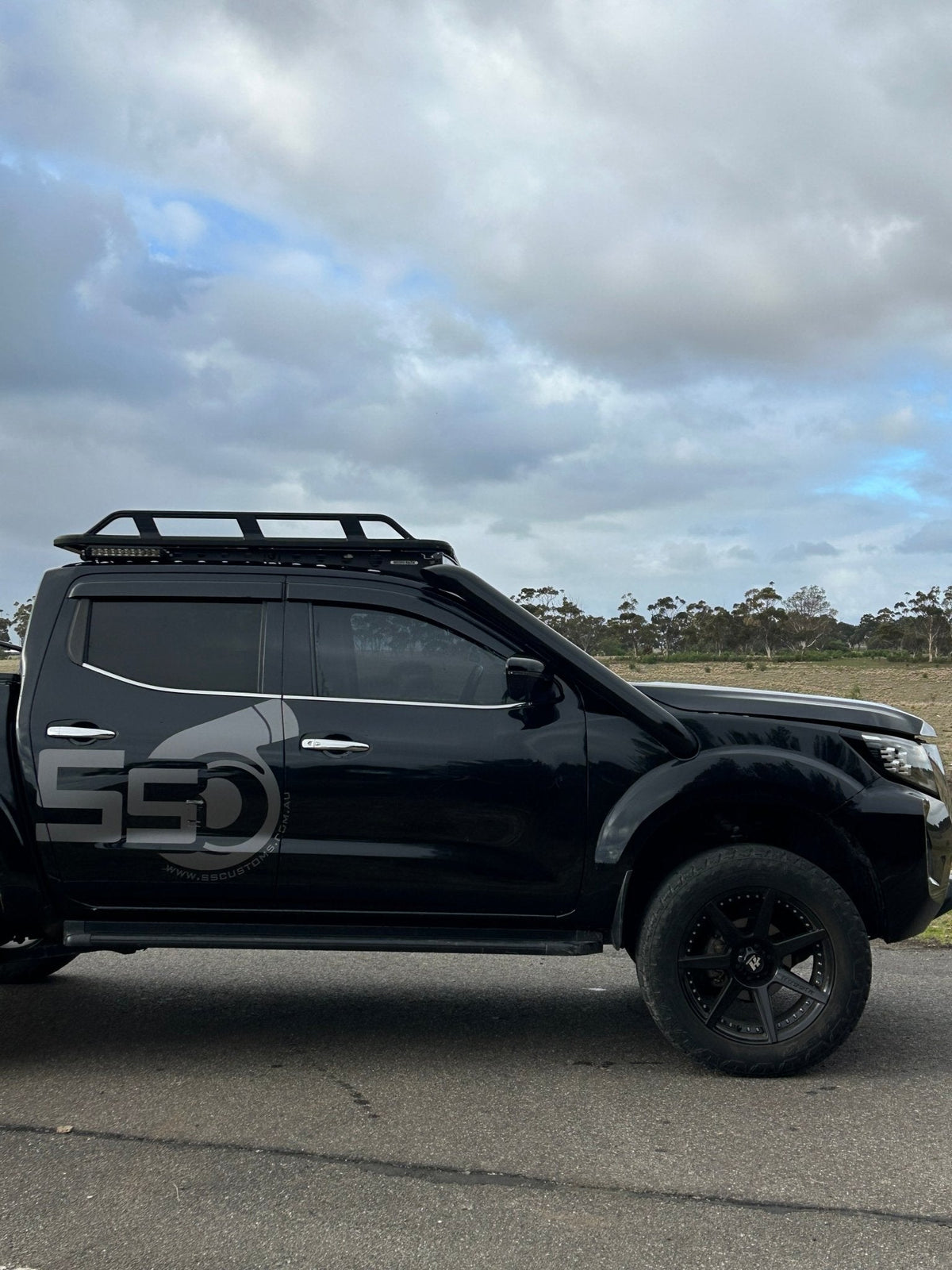 Nissan Navara NP300 D23 Short-Entry Stainless Snorkel by Canna Fabrication — brushed silver
