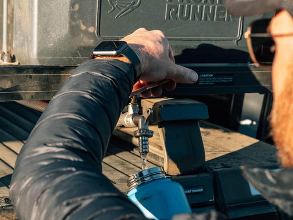 Front Runner - Water Tank With Mounting System / 42L - by Front Runner - 4X4OC™ | 4x4 Offroad Centre