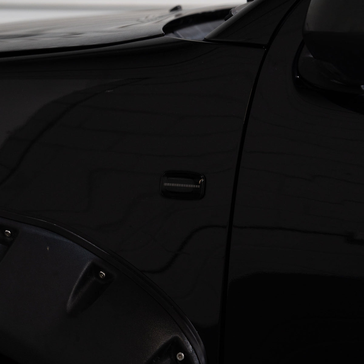 Toyota 70/80/100 Series Sequential Side Indicators - Bushdoof Lighting