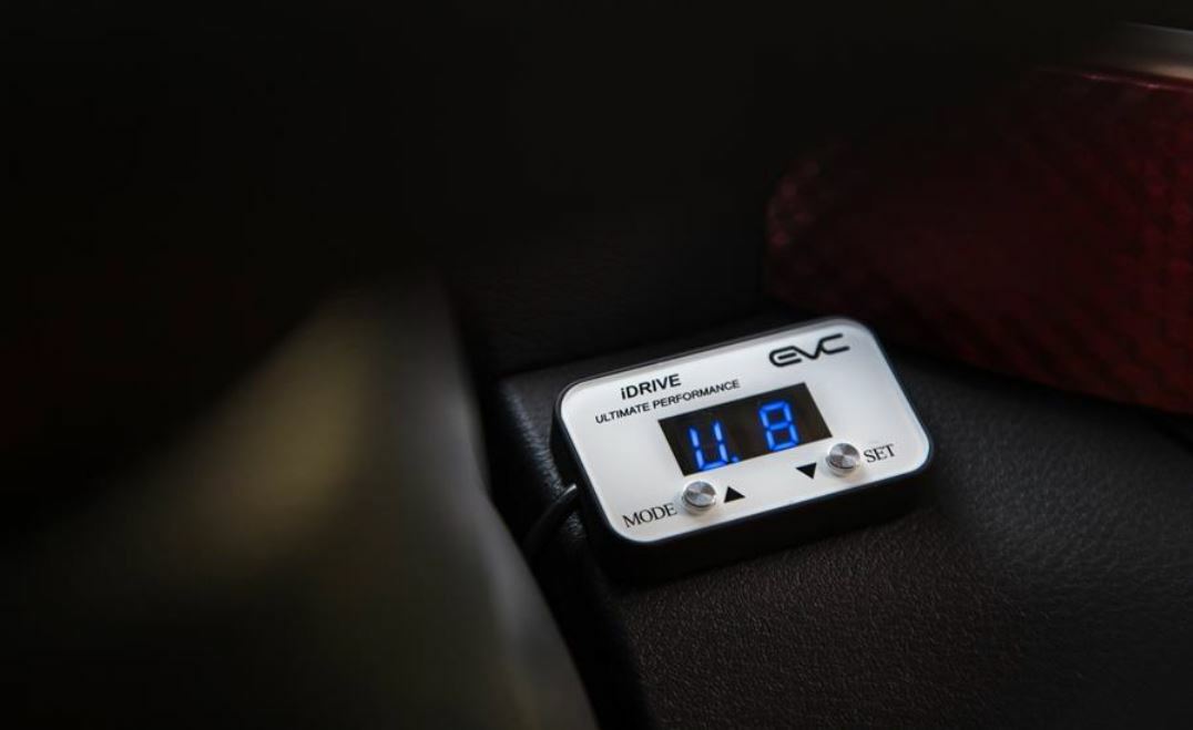 Ultimate9 - EVC Throttle Controller for LAND ROVER DISCOVERY 4 - 4X4OC™ | 4x4 Offroad Centre