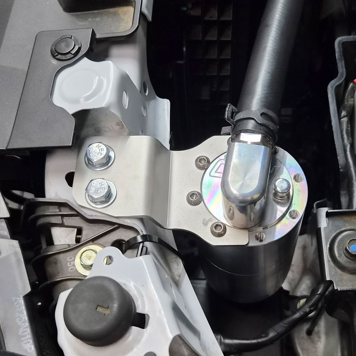 Mitsubishi MV Triton 2.4L Bi-Turbo Diesel HPD Catch Can Kit